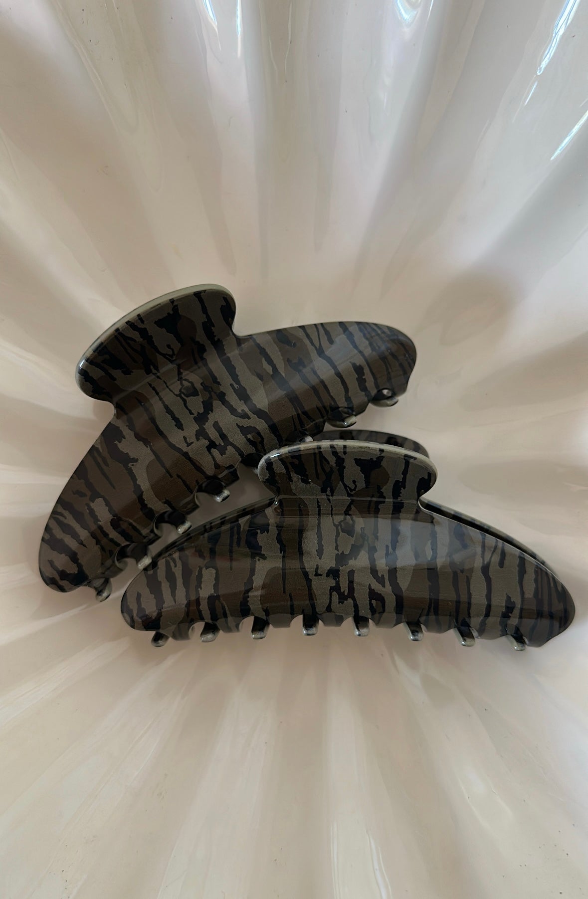 Camo Claw Clip - Dark Green