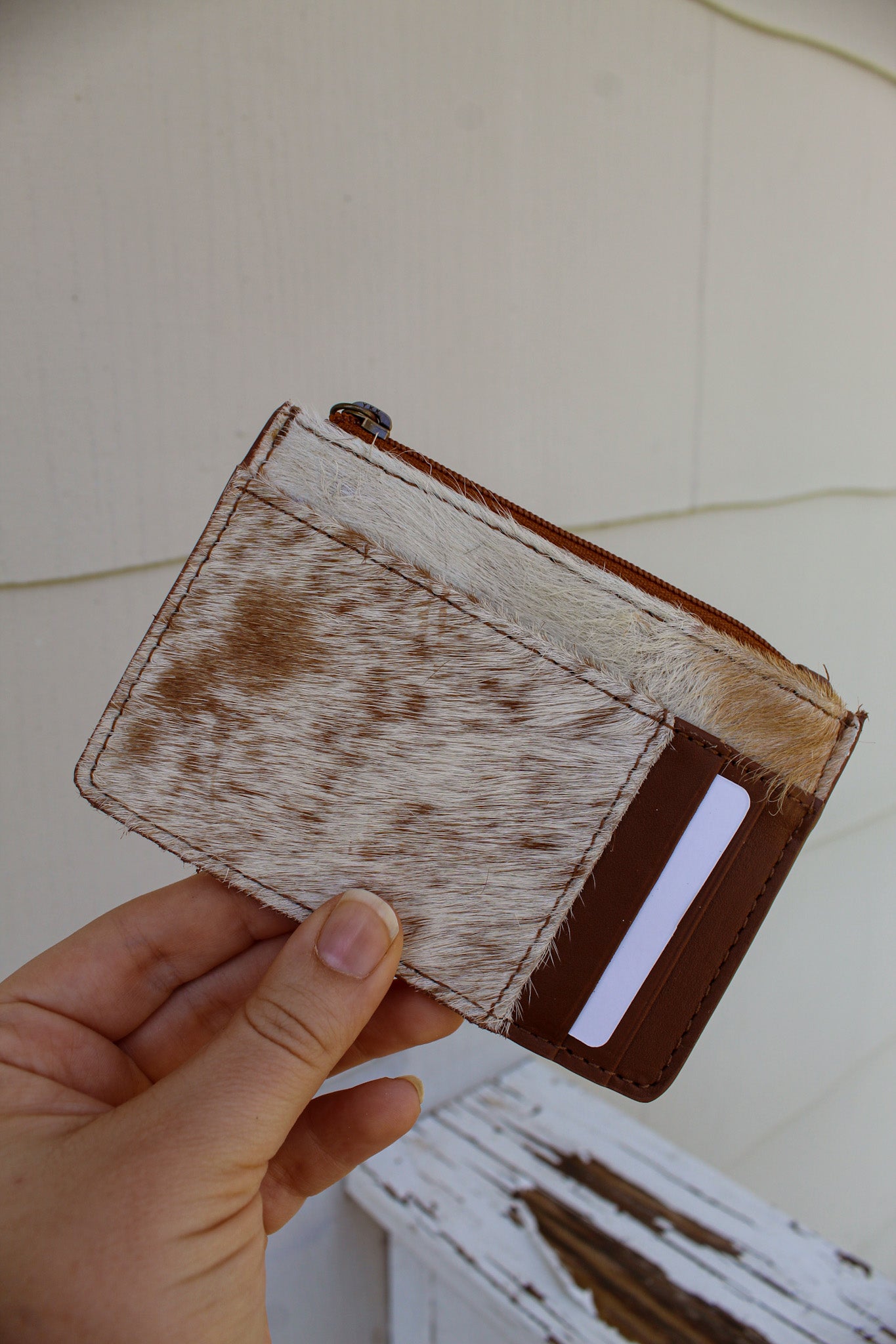 Broadway Card Holder - Tan/White