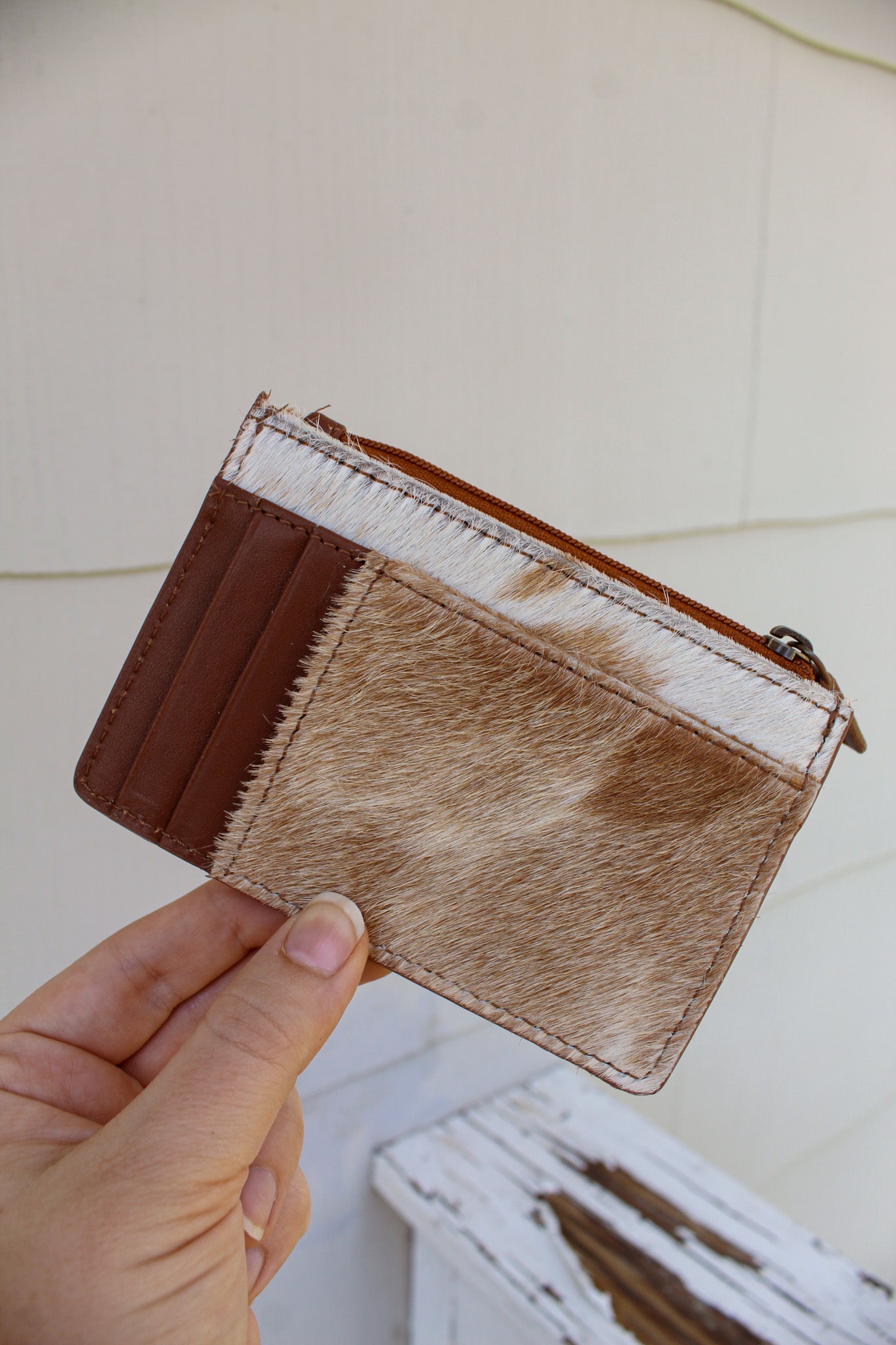 Broadway Card Holder - Tan/White