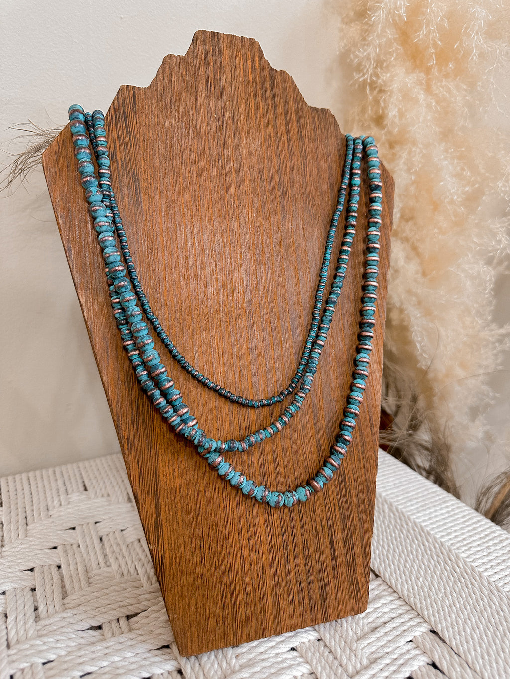 Bluff Necklace (3 different colors)