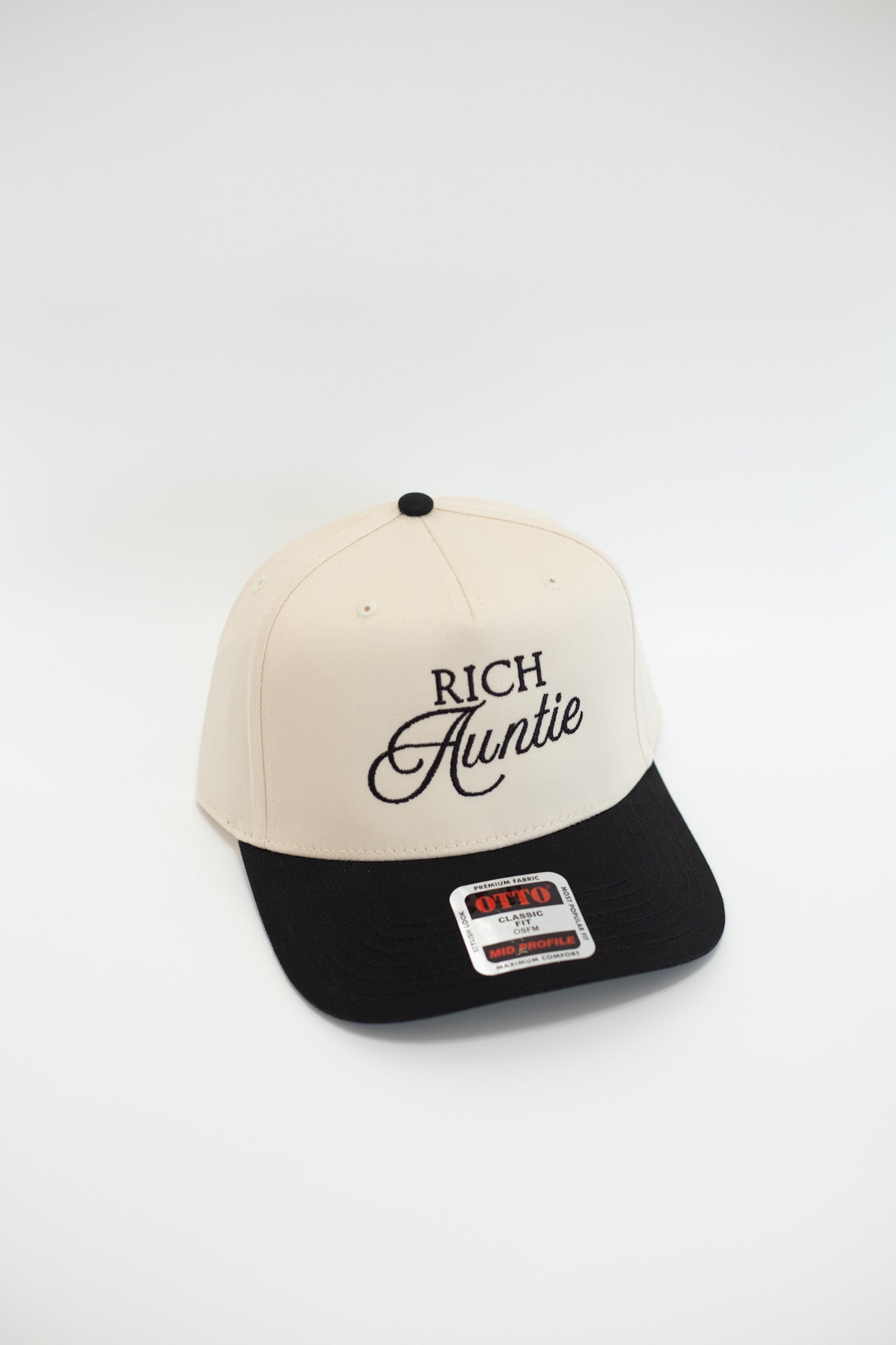 Rich Aunt Hat