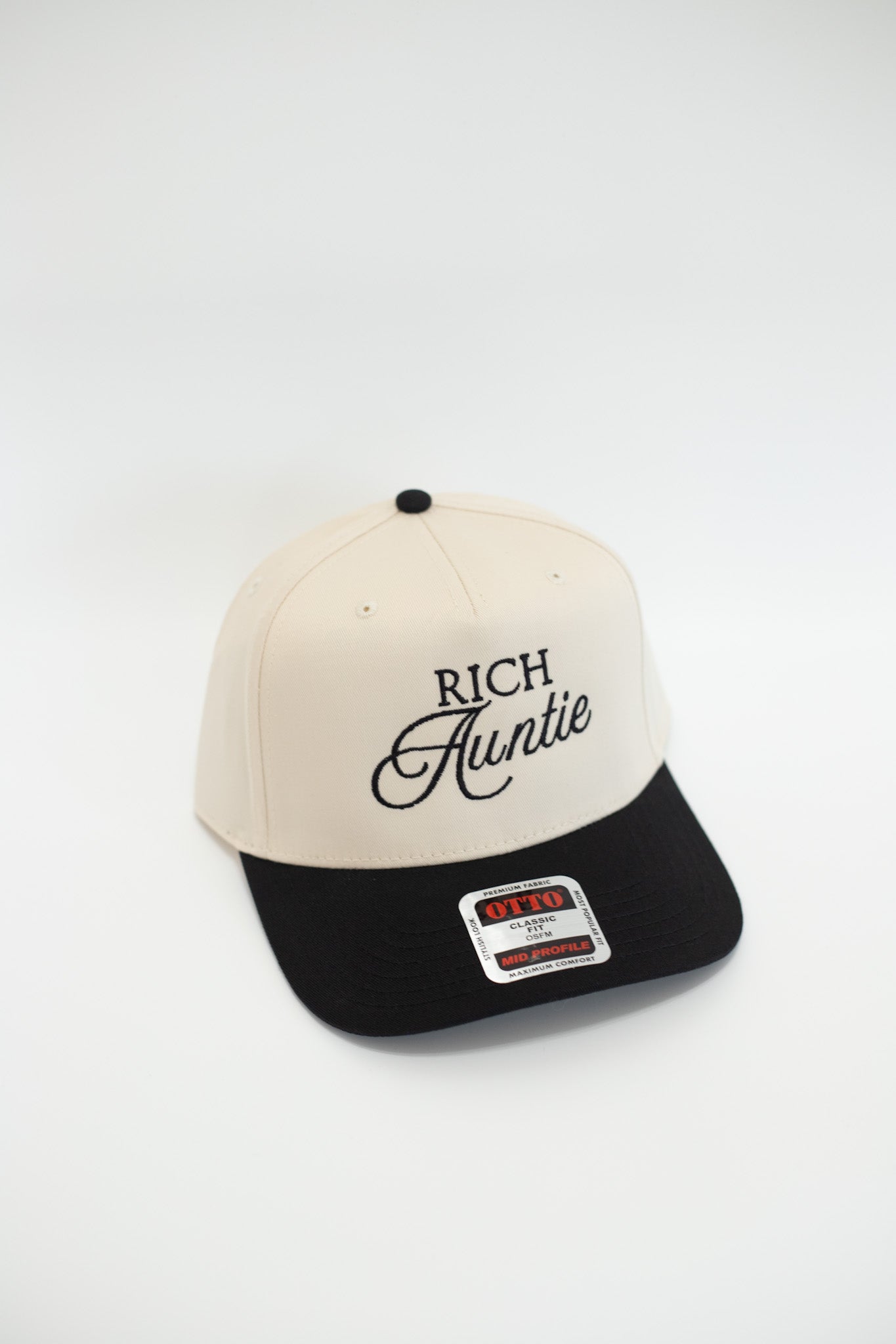 Rich Aunt Hat